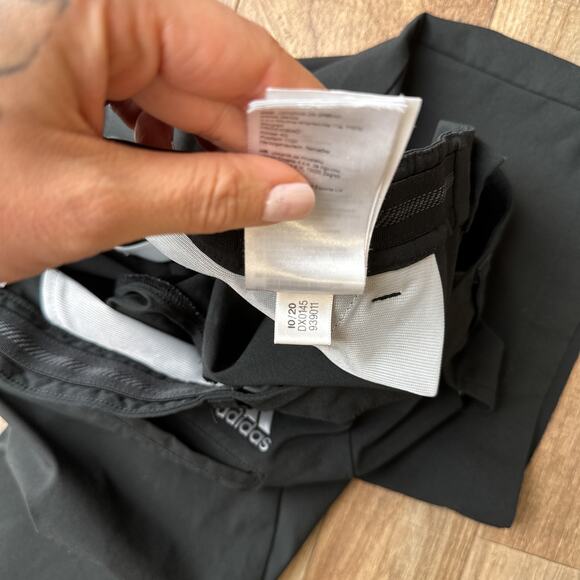 Adidas Solid Golf Shorts Boy's Size Large Black Athletic Training Softshell 5544 - Picture 4 of 11